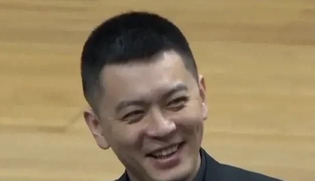 见到叶辰，宋天铭的内心和宋荣誉一样，多少有些紧张。